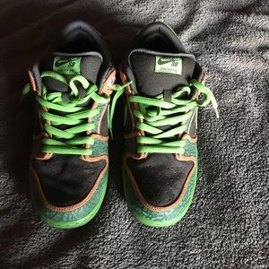 Nike sb dunk low de la soul